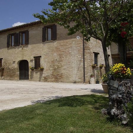 Agriturismo Il Borghetto Монтефалько Екстер'єр фото