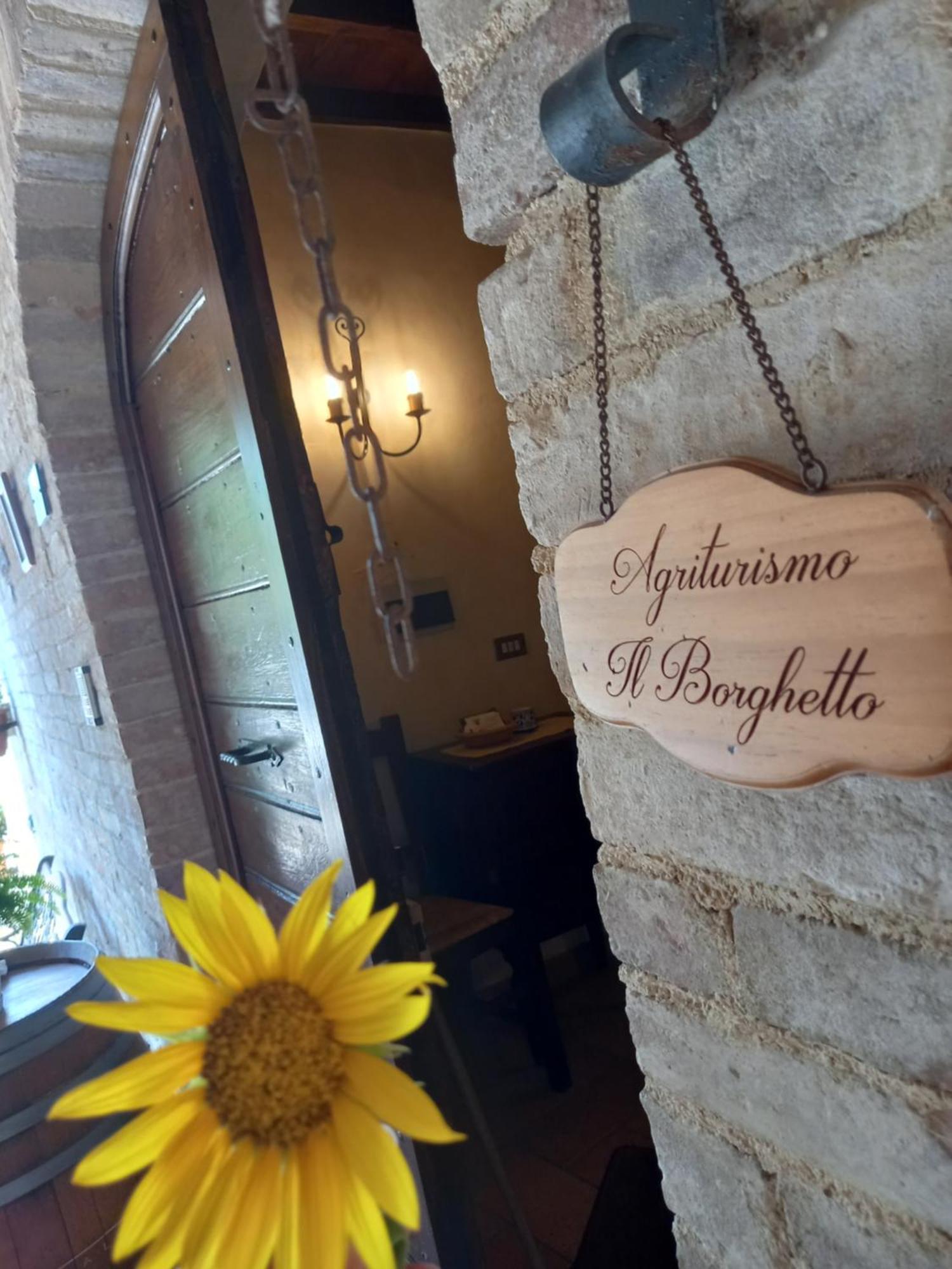 Agriturismo Il Borghetto Монтефалько Екстер'єр фото